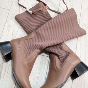 (15-4138)  Knitted Long Women's Boots Sz 8.5